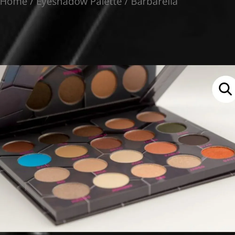 Beebeauty London Barbarella Eyeshadow Palette 20 pretty shades